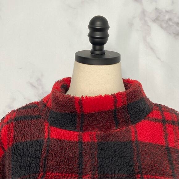 NWT Maurices Plaid Fleece Teddy Pullover Red Black Fleece Cabin Core Size M - Picture 4 of 8